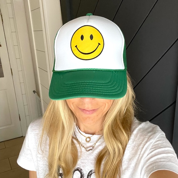 Happy face Trucker Hat NEW - Picture 7 of 17